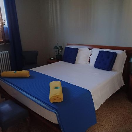 Debora Maison B&B Colombare Di Sirmione Luaran gambar